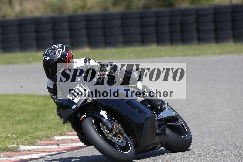 /44 09.08.2025 Plüss Moto Sport ADR/Freies Fahren/401